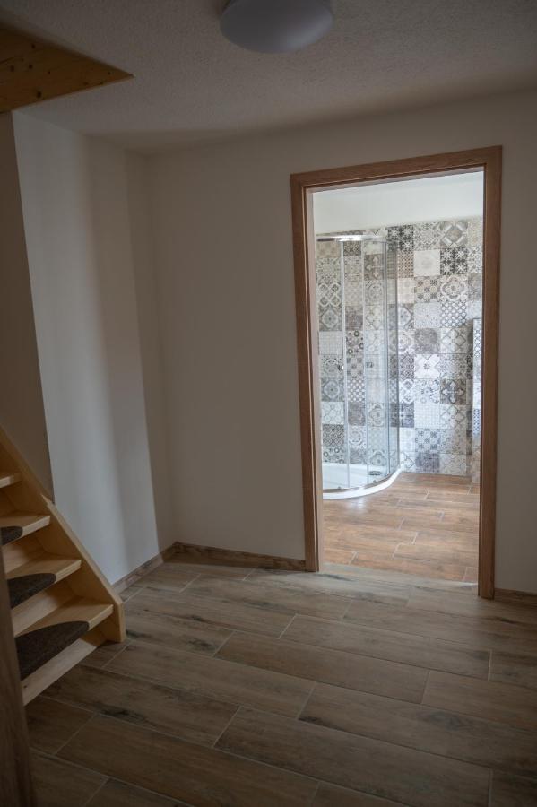 Penzion Mezi řádky Jindřichŭv Hradec Exterior foto